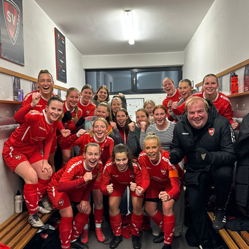 ***Partywochenende bei den SV Damen***
Letzte Woche Freitag fand die Generalversammlung des SV Gescher statt – und die... ***Partywochenende bei den SV Damen***
Letzte Woche Freitag fand die Generalversammlung des SV Gescher statt – und die...