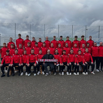 ***50 neue Trainingsanzüge für unsere 4. Mannschaft*** 

Unsere 4. Mannschaft freut sich über neue Trainingsanzüge,  die...