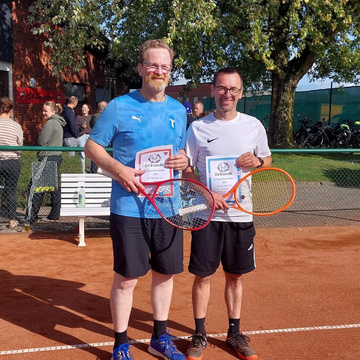 🎾 Dirk Wies ist neuer Vereinsmeister beim SV Gescher! 🏆

Am Sonntagmorgen um 11 Uhr stand zunächst das kleine Finale im...