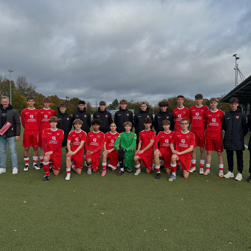 ***B1 freut sich über neue Winterjacken***

Die Firma KRP – Ahaus, in Vertretung von Jörg Brands, spendet der B1 Jugend...