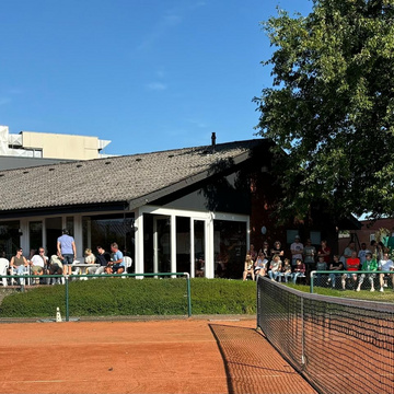 Info aus der Tennisabteilung 🎾 
Bei den Herren stehen die Halbfinal-Teilnehmer fest: 
Dirk Tenbrink vs. Thomas Bönning →...