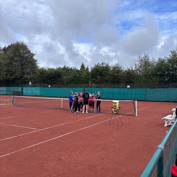 🎾 Heute ist Familienfest der Tennisabteilung! 🎉
Wir freuen uns auf einen tollen Tag mit der ganzen Tennisfamilie, guter...